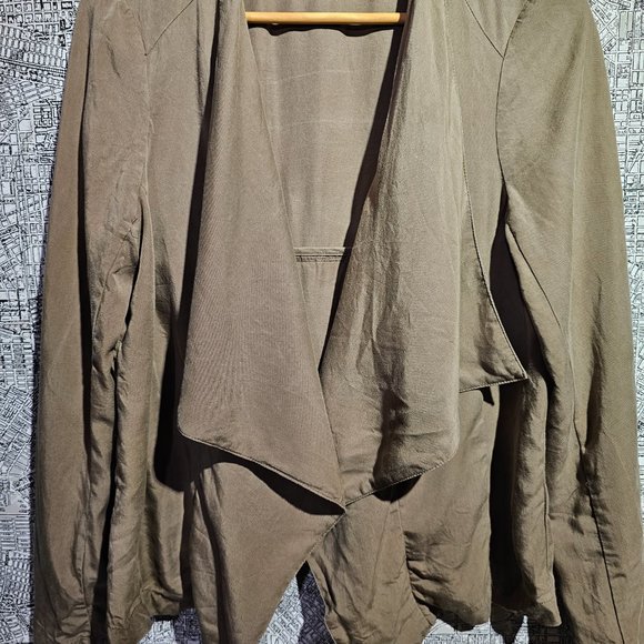 Eliane Rose - Olive Green Waterfall Blazer - Picture 4 of 5